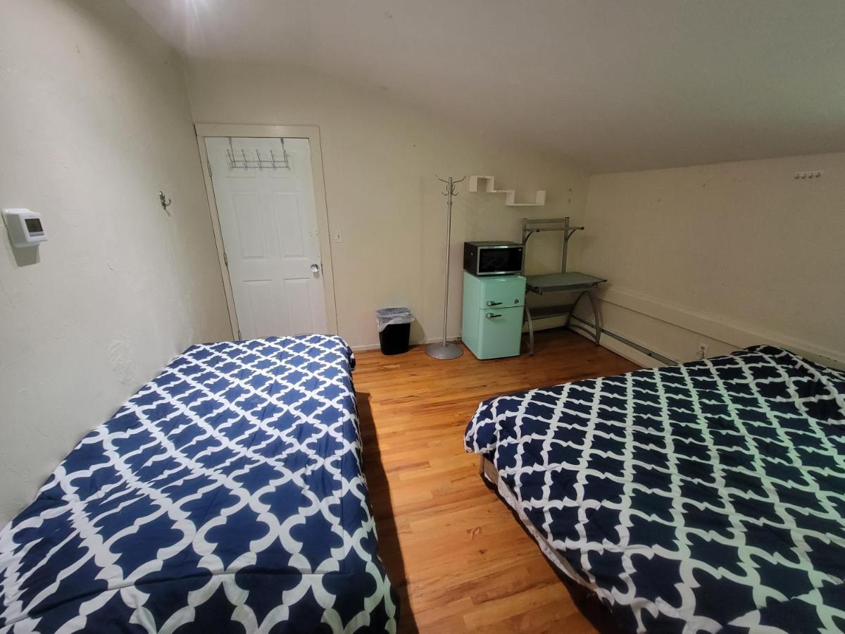 Private Bedroom Near Бостон Экстерьер фото