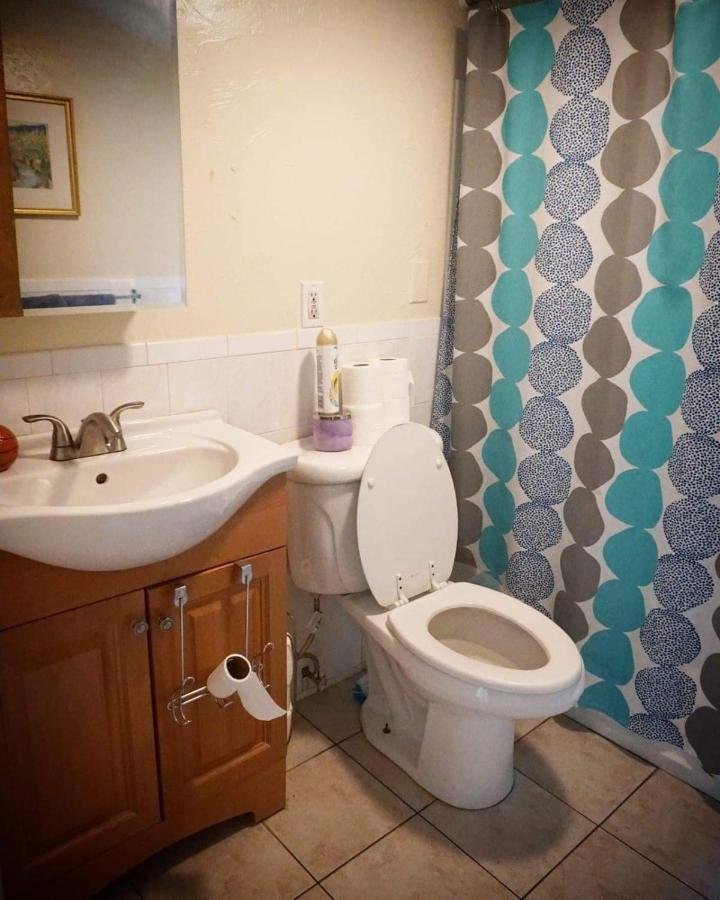 Private Bedroom Near Бостон Экстерьер фото