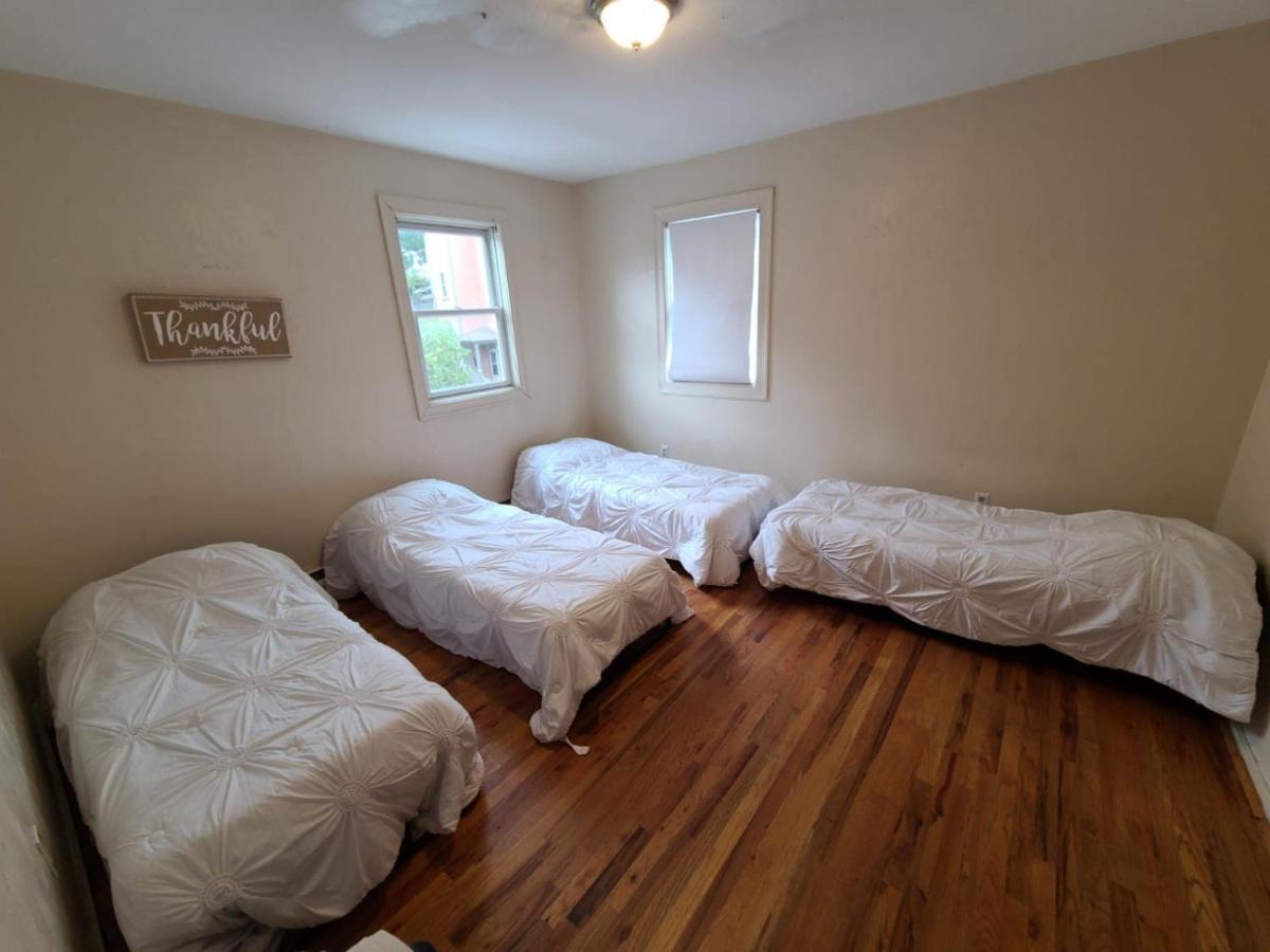 Private Bedroom Near Бостон Экстерьер фото