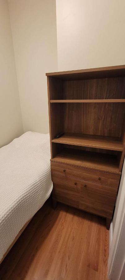 Private Bedroom Near Бостон Экстерьер фото