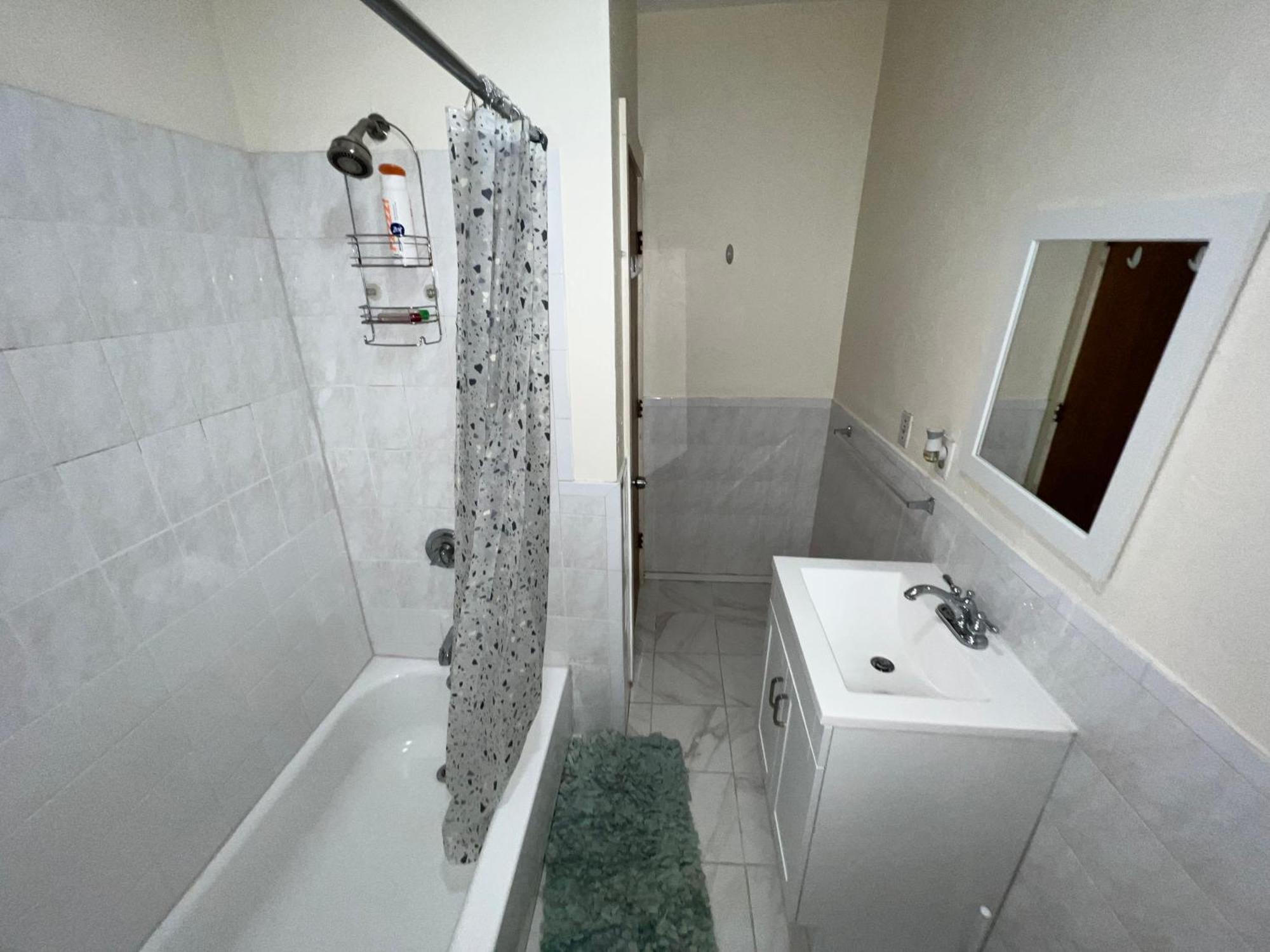 Private Bedroom Near Бостон Экстерьер фото