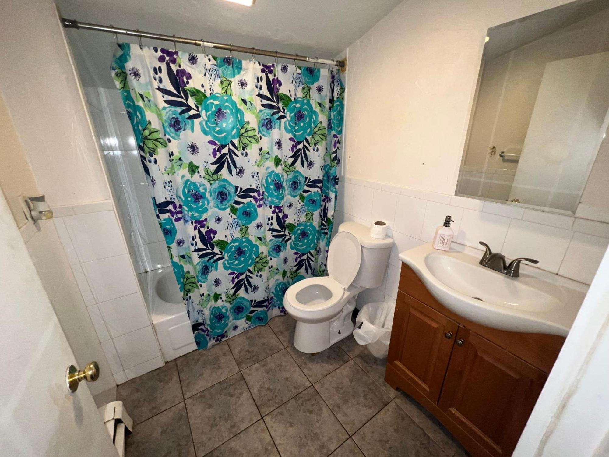 Private Bedroom Near Бостон Экстерьер фото